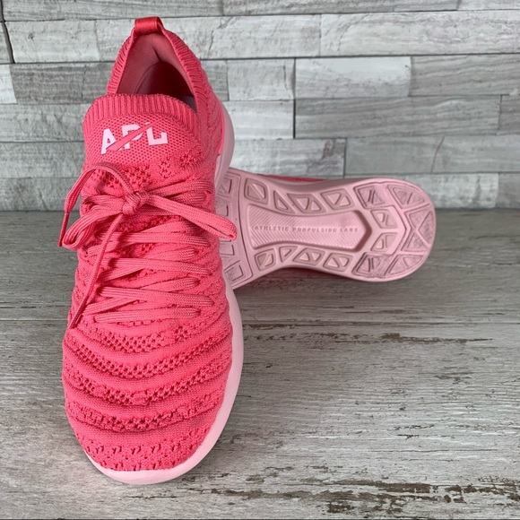 APL Shoes - APL Techloom Wave EUC Size 7 Taffy/Pink Sneakers